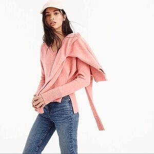 J. Crew V-neck sweater in yarn Size M